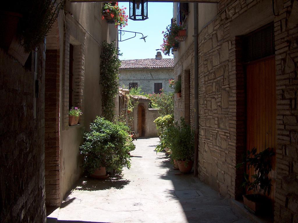 Hotel Palazzo Brunamonti Bevagna Dış mekan fotoğraf