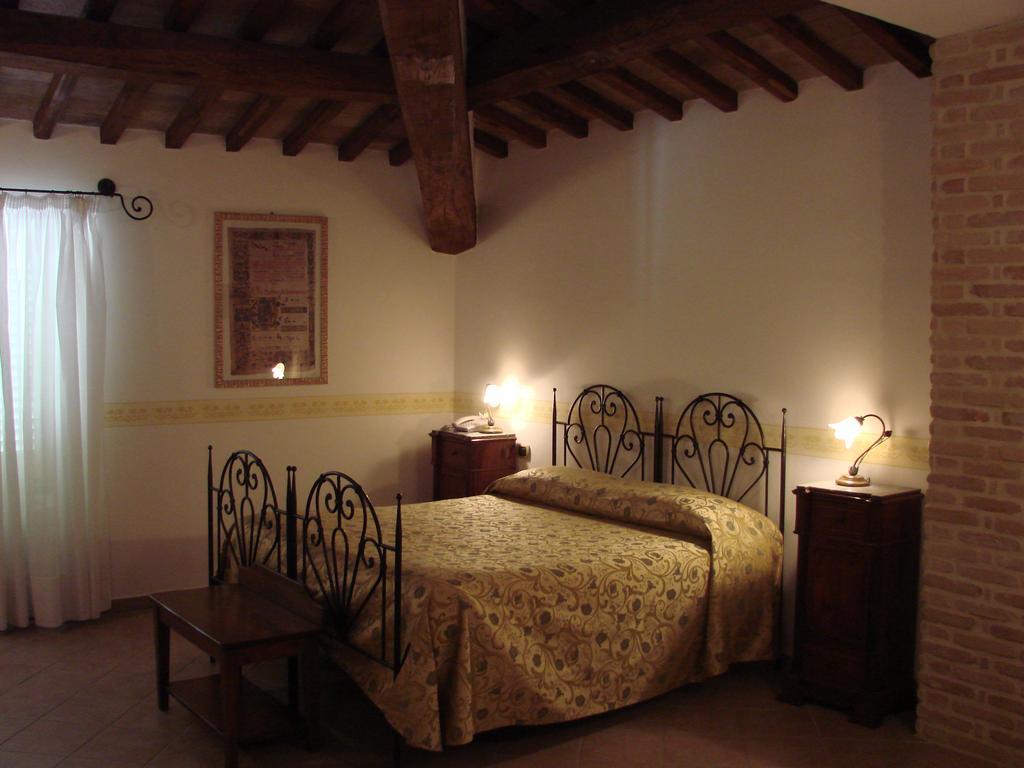 Hotel Palazzo Brunamonti Bevagna Dış mekan fotoğraf