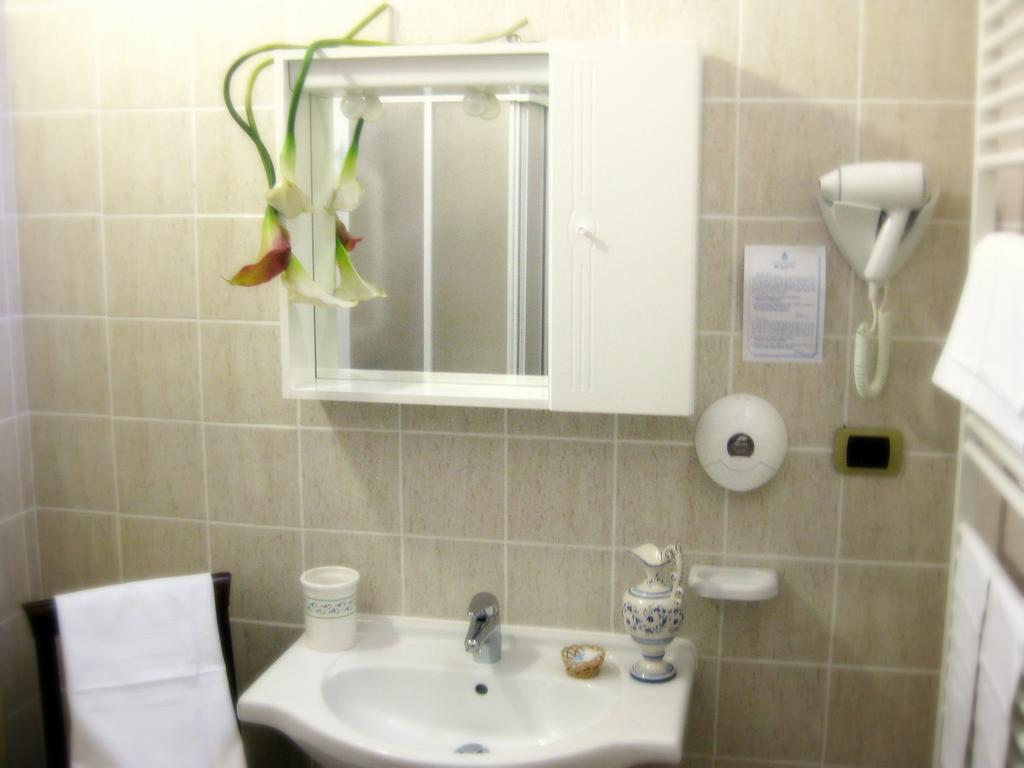 Hotel Palazzo Brunamonti Bevagna Dış mekan fotoğraf