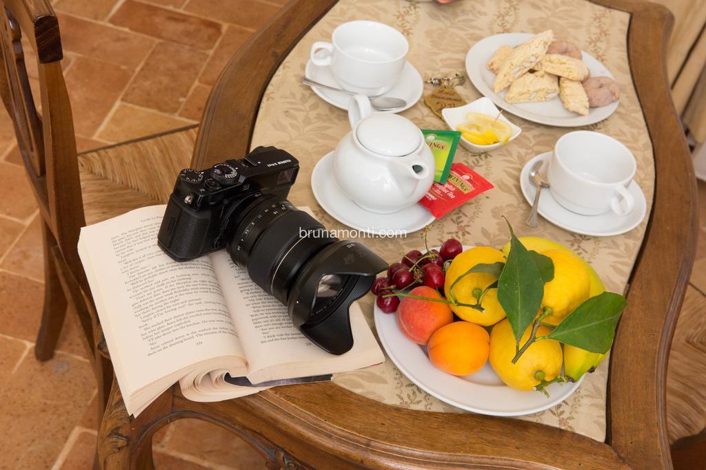 Hotel Palazzo Brunamonti Bevagna Dış mekan fotoğraf